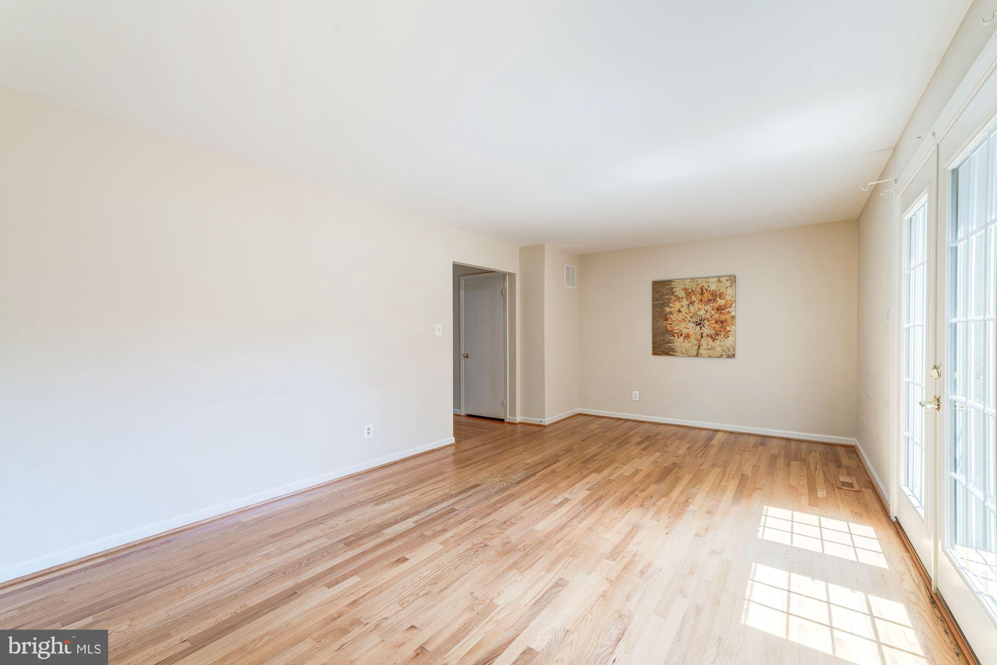 1567 Dunterry Place McLean, VA 22101 - Photo 15 of 35 Large flexible main level space