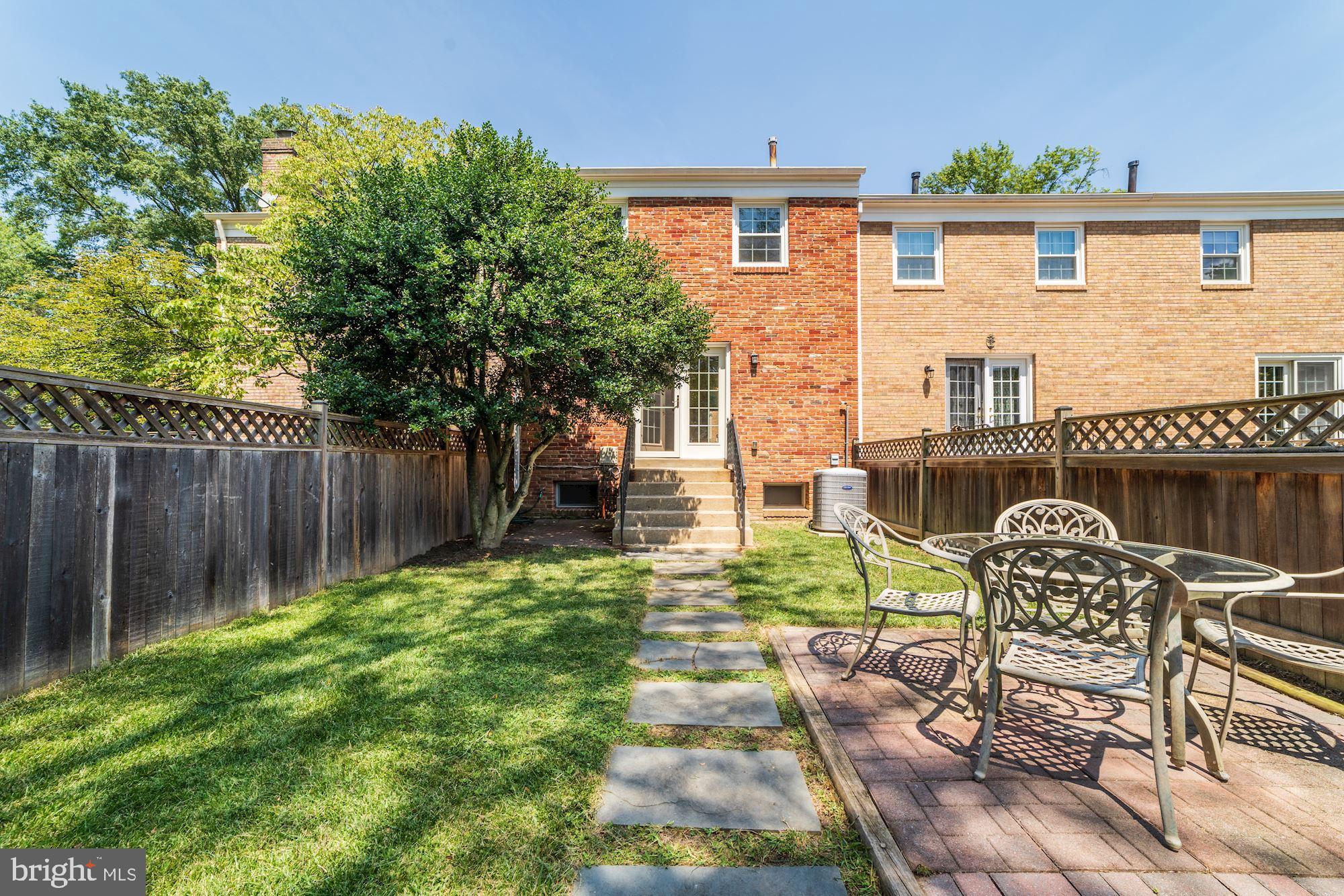 1567 Dunterry Place McLean, VA 22101 - Photo 17 of 35 Ready for Back yard enjoyment!