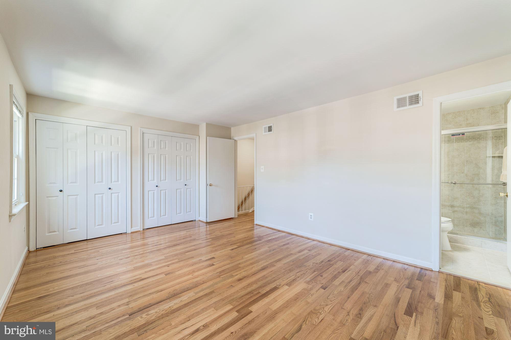 1567 Dunterry Place McLean, VA 22101 - Photo 20 of 35 Master with wall of closet space