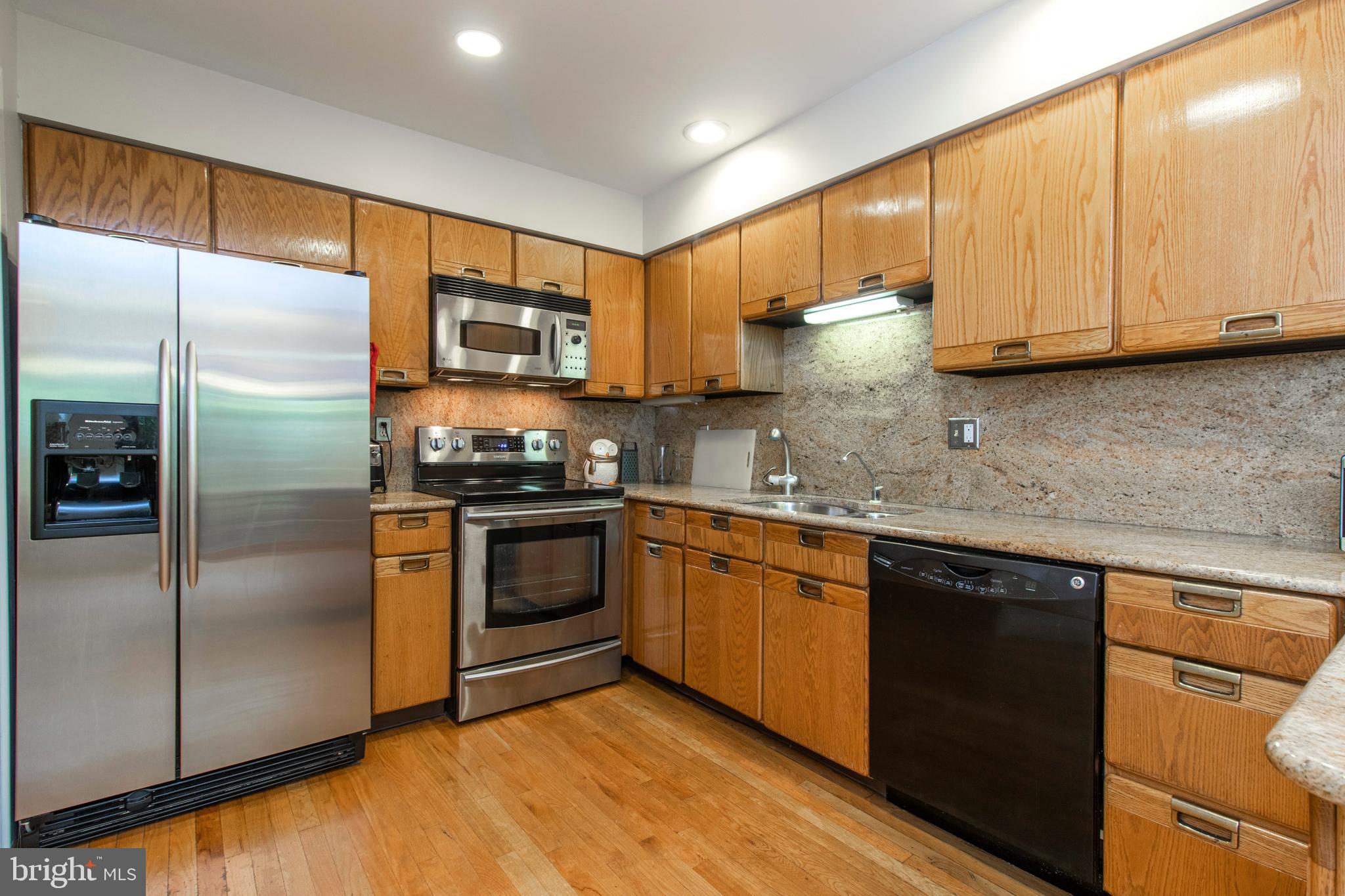 10 Llanfair Road, Unit 11 Ardmore, PA 19003 - Photo 3 of 23 Gallery Image 3
