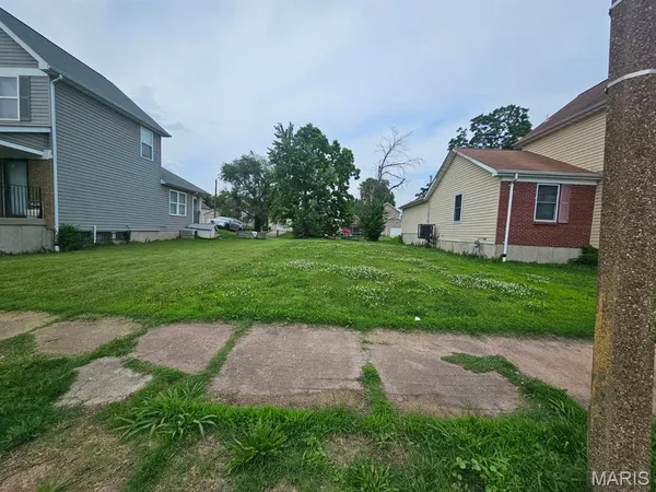 $10,000 | 3939 Cottage Avenue, St. Louis, MO 63113