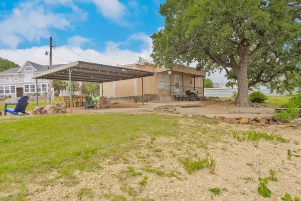 a front view of house with yard