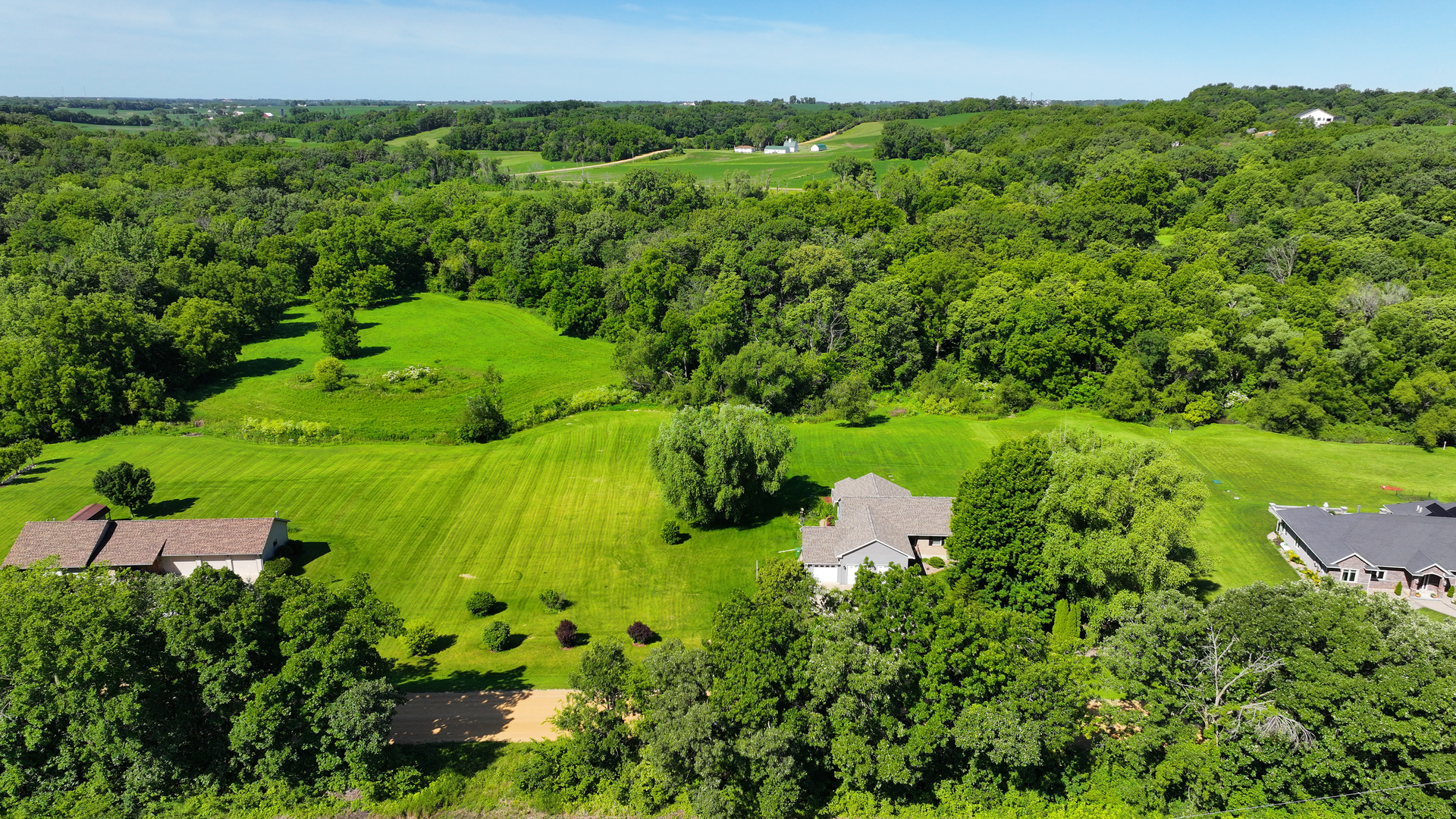 681 West Deer Creek Road Clinton, IA 52732 - Photo 43 of 51