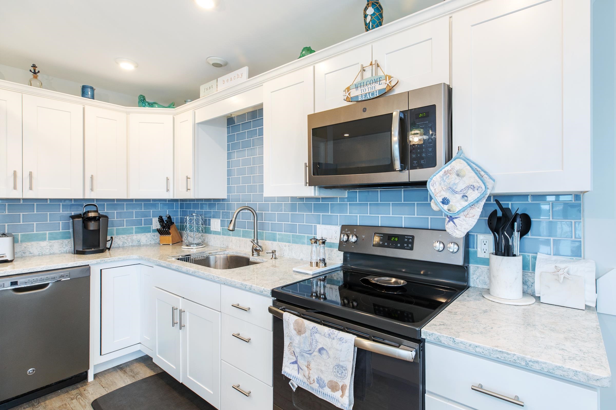 377 Ocean Boulevard, Unit 16 Hampton, NH 03842 - Photo 14 of 30