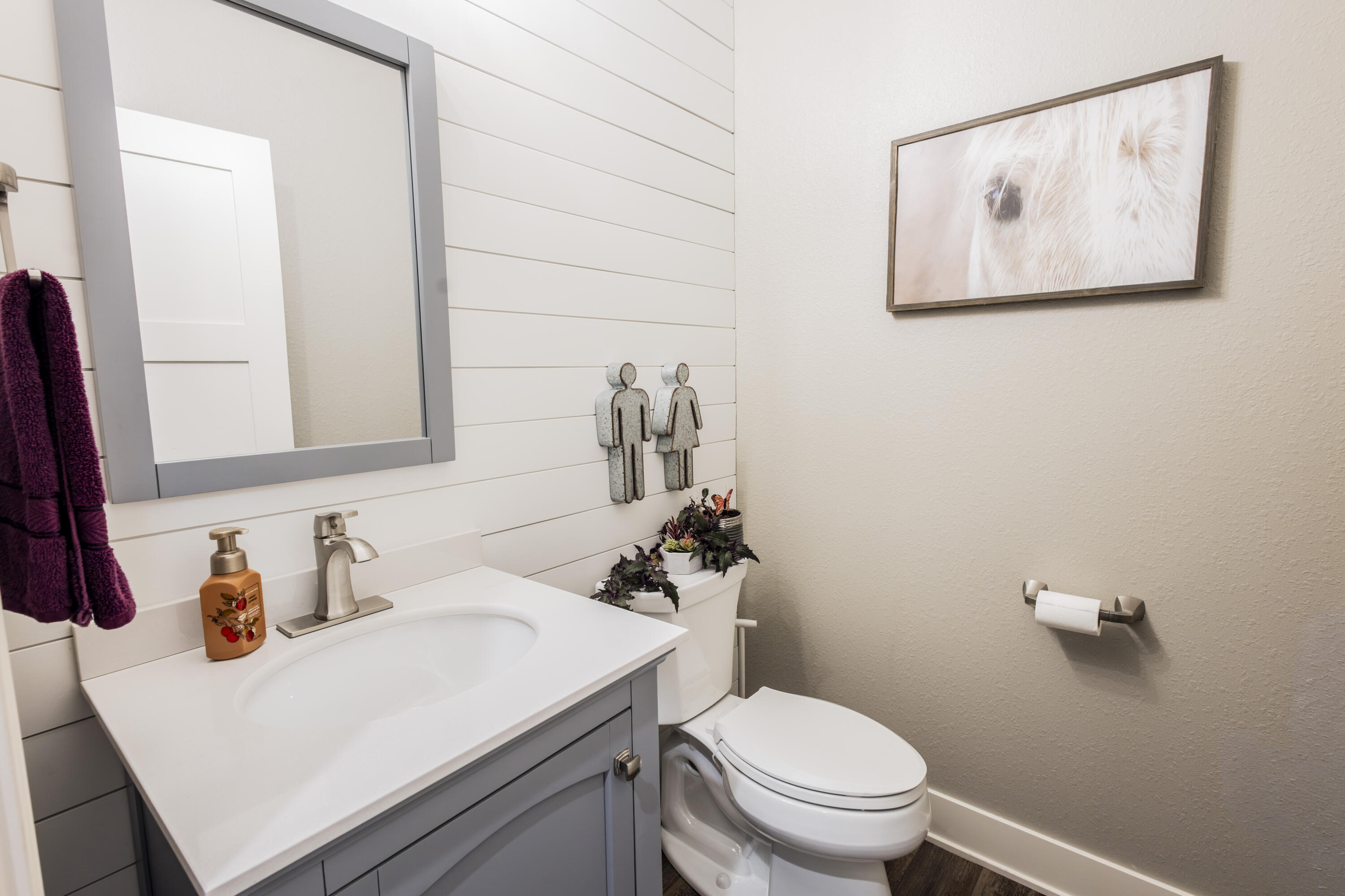 S75W35724 Wilton Road Eagle, WI 53119 - Photo 21 of 42 Half bathroom