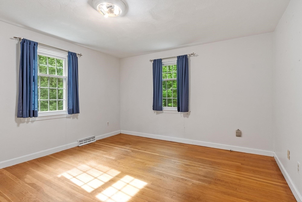 83 Providence Road Westford, MA 01886 - Photo 17 of 41