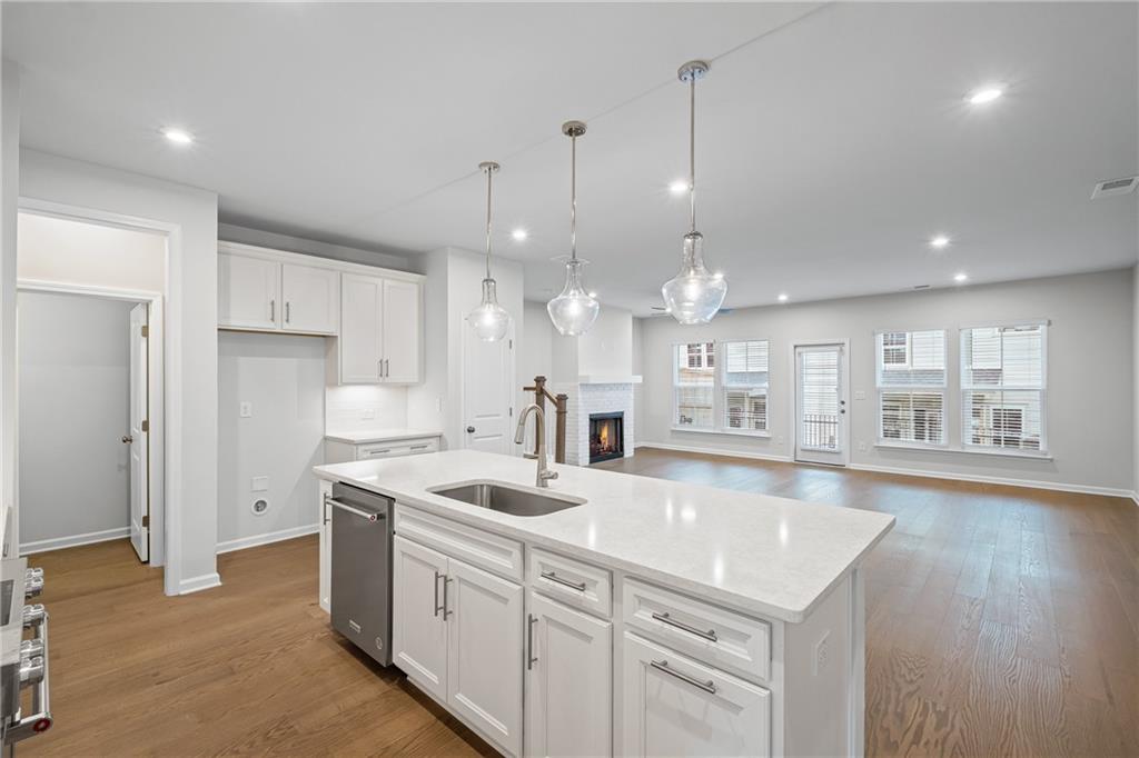 5699 Tillman Way Powder Springs, GA 30127 - Photo 5 of 18