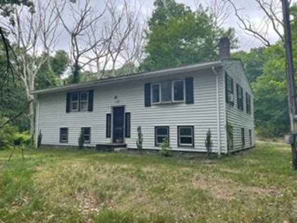 223 Stawicki Road Thompson, CT 06255 - Photo 1 of 12