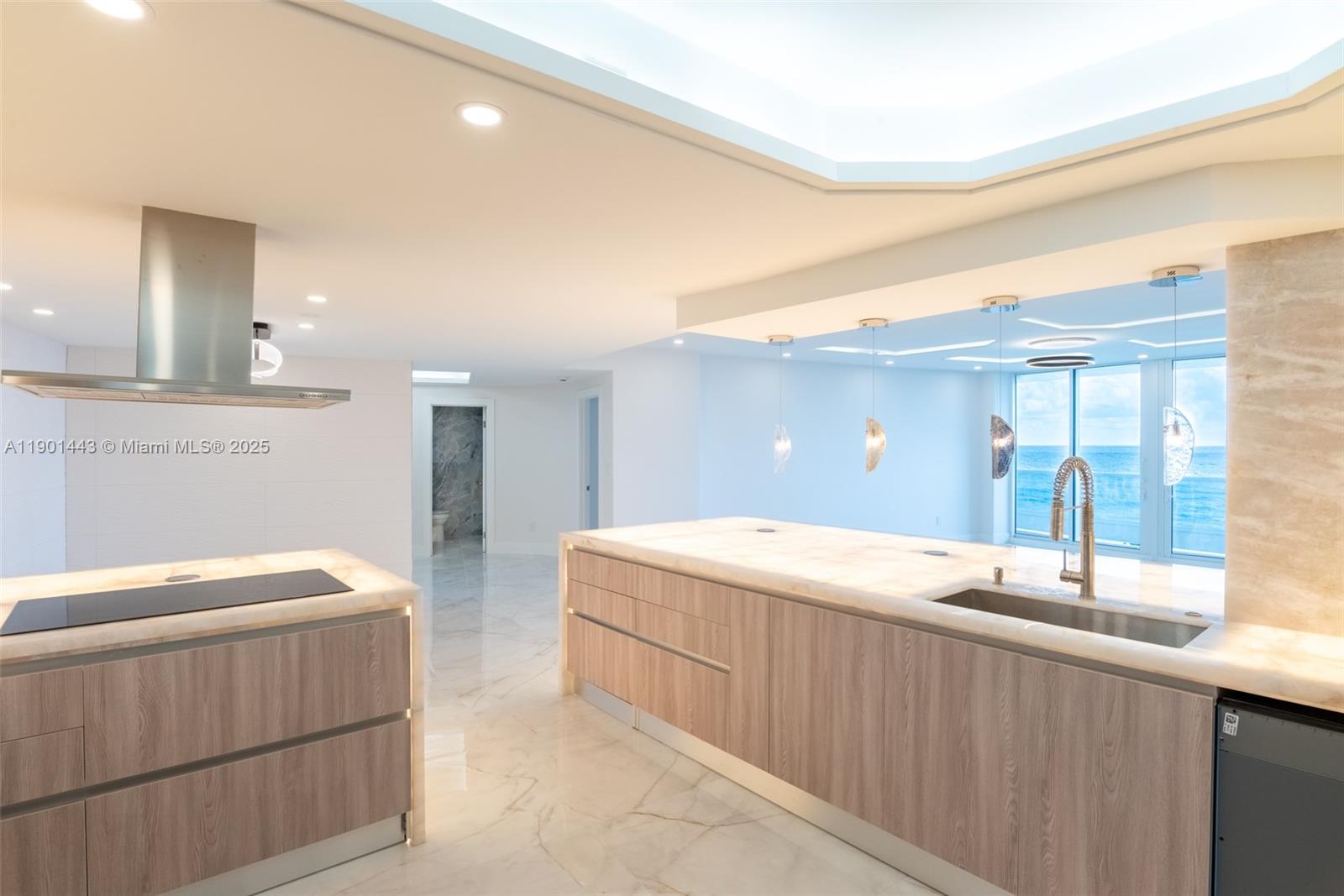 700 South Ocean Boulevard, Unit 504 Boca Raton, FL 33432 - Photo 7 of 37