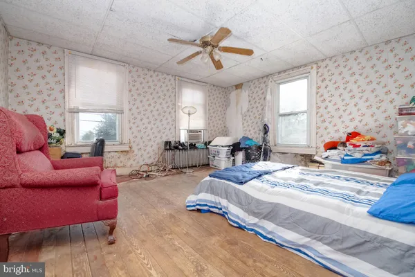 $325,000 | 7428 Bay Front Road, Baltimore, MD 21219