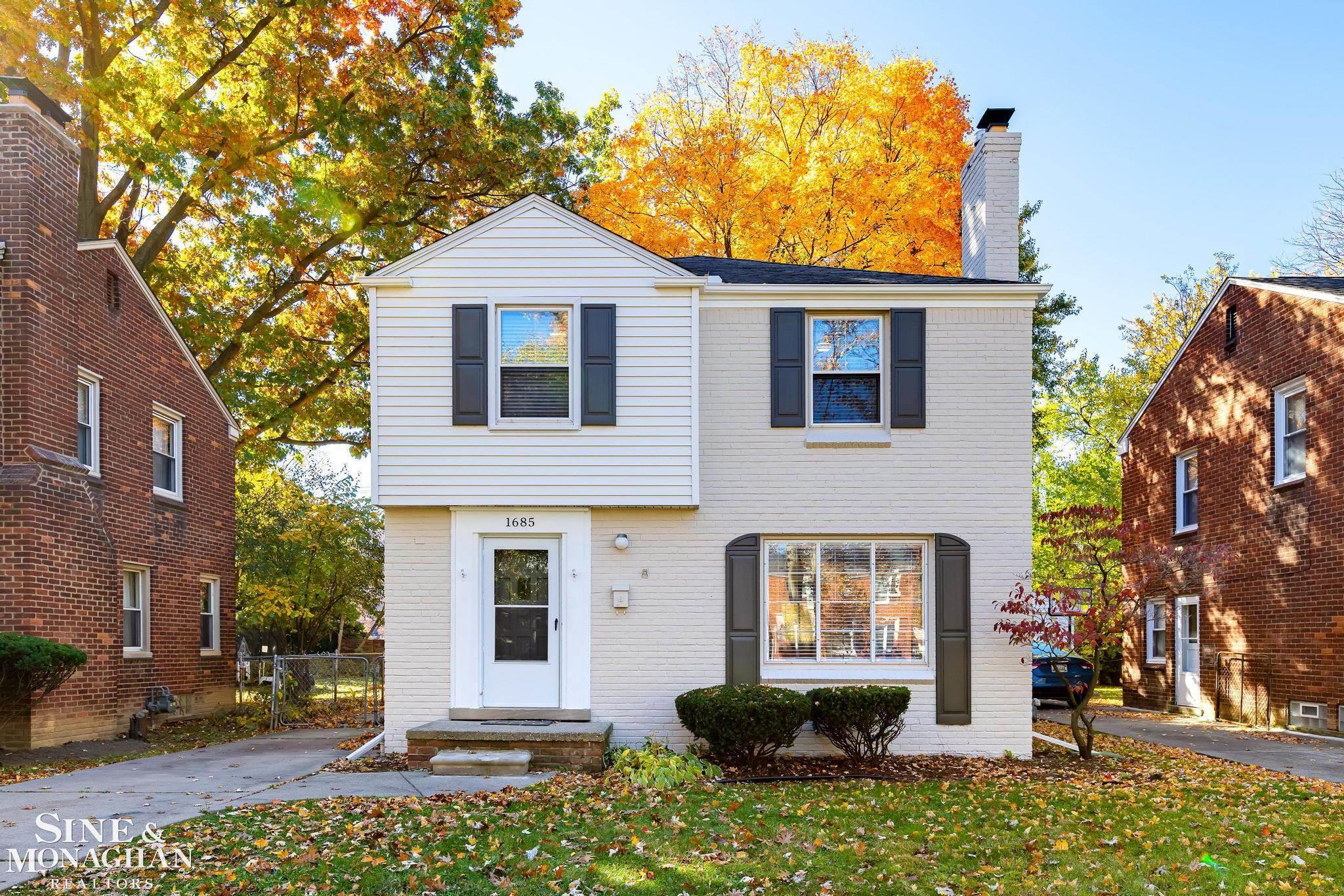 1685 Bournemouth Road Grosse Pointe, MI 48236 - Photo 1 of 32 50159332-2aafe2fc-2caf-49f8-bdad-1b8475624b2f.JPG