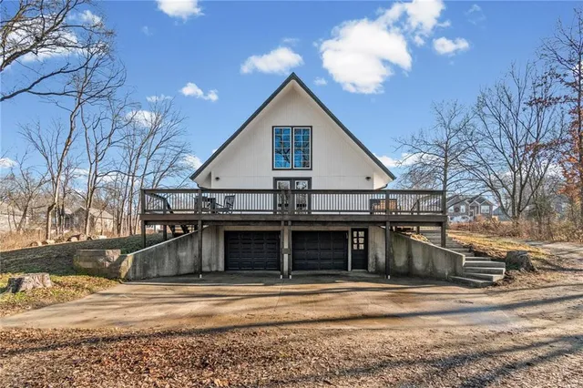 $445,000 | 17102 Barr Avenue, Holt, MO 64048