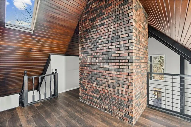 $445,000 | 17102 Barr Avenue, Holt, MO 64048