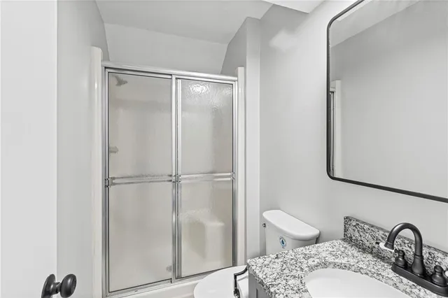 $445,000 | 17102 Barr Avenue, Holt, MO 64048