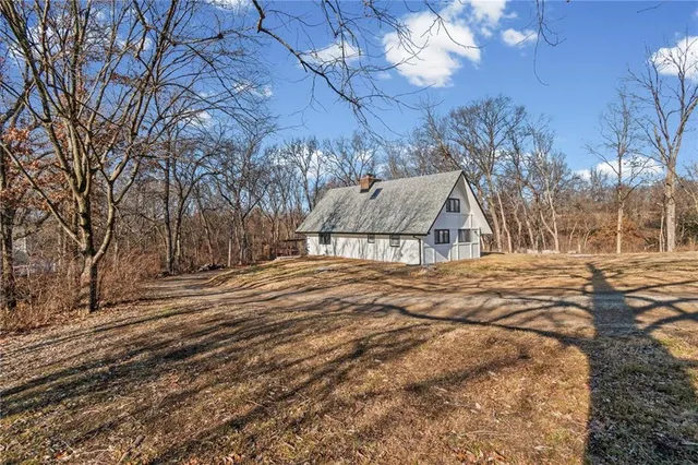 $445,000 | 17102 Barr Avenue, Holt, MO 64048