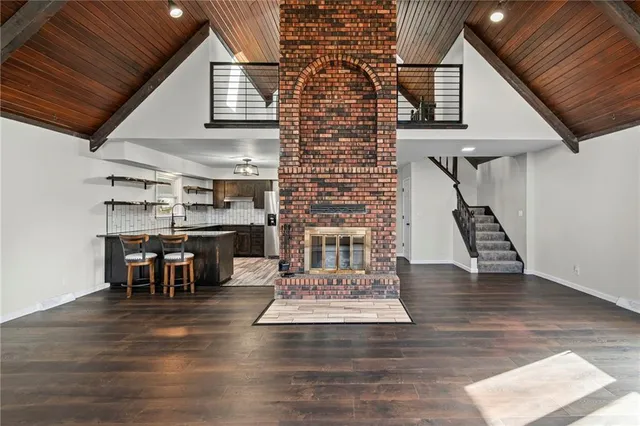 $445,000 | 17102 Barr Avenue, Holt, MO 64048