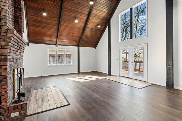 $445,000 | 17102 Barr Avenue, Holt, MO 64048