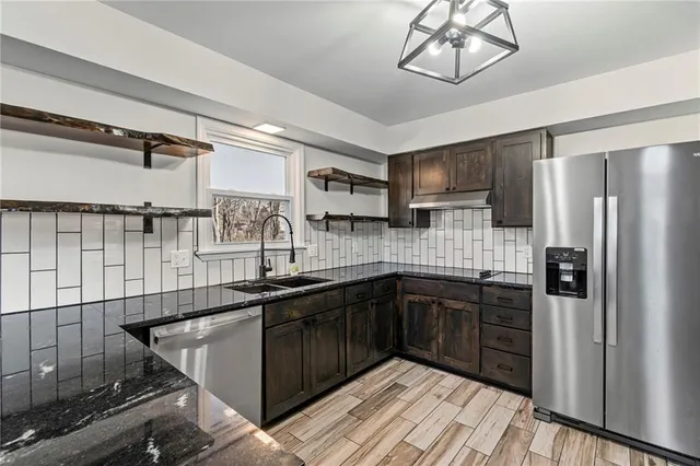 $445,000 | 17102 Barr Avenue, Holt, MO 64048