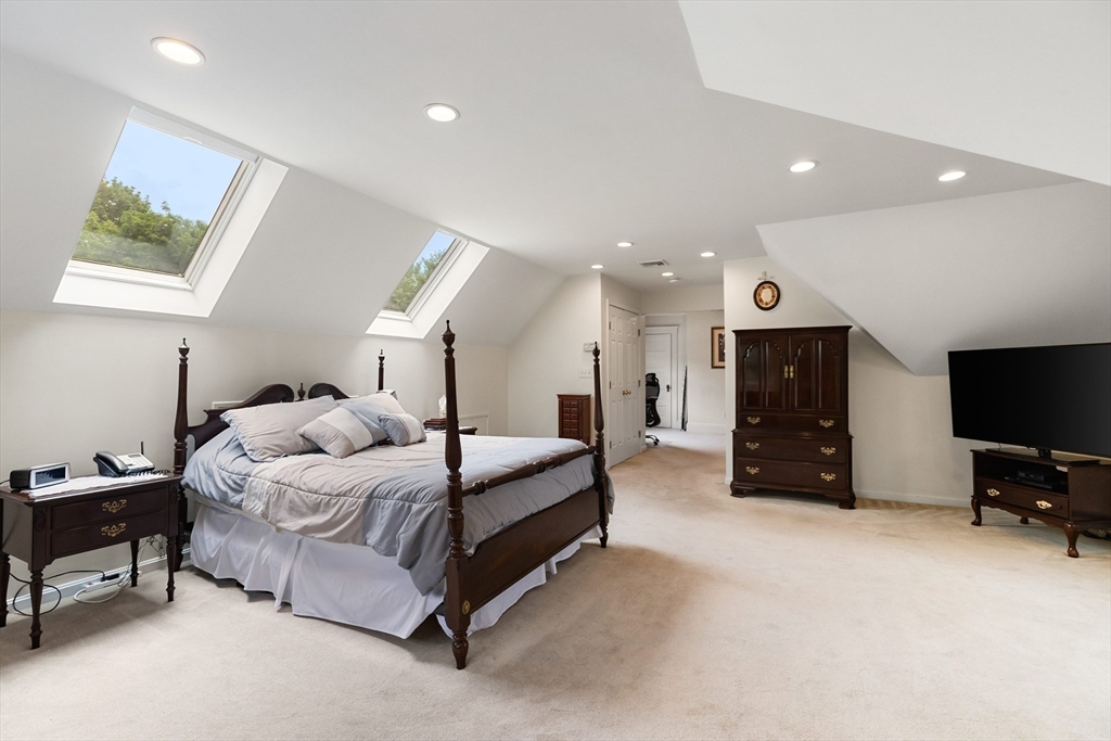 15 Garden Road Stoneham, MA 02180 - Photo 26 of 42