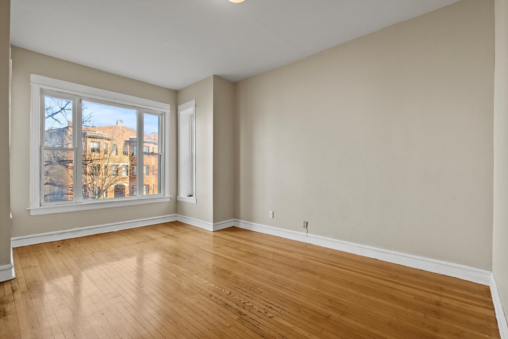 5618 South Prairie Avenue, Unit 2 Chicago, IL 60637 - Photo 3 of 23