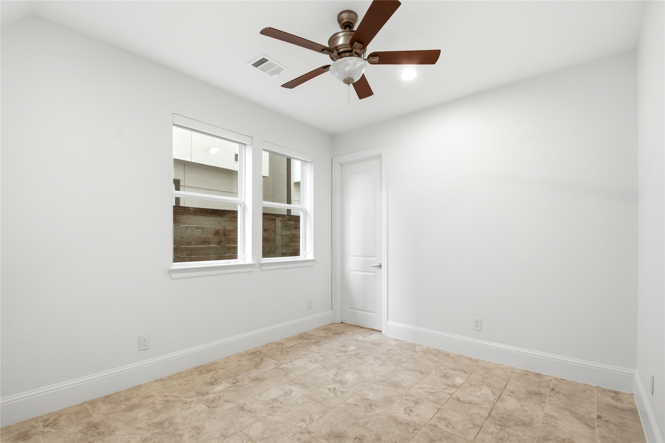 2119 Taft Street Houston, TX 77006 - Photo 29 of 50