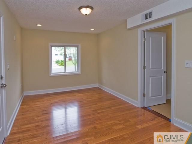 22 Exeter Street Old Bridge, NJ 08857 - Photo 7 of 21 Gallery Image 7