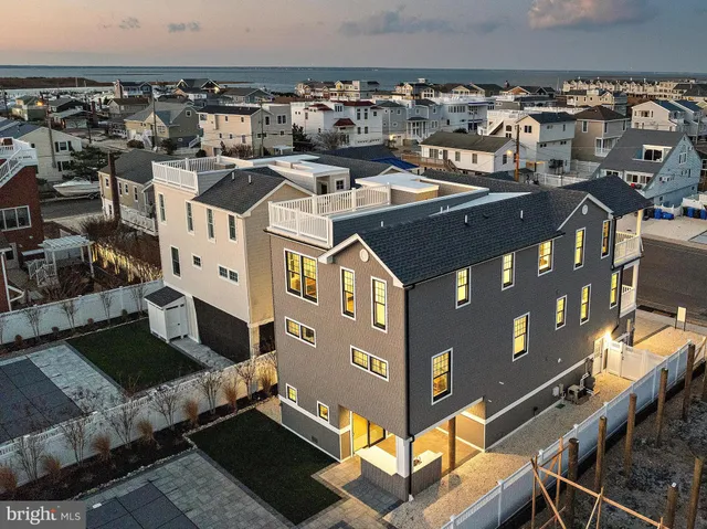 $3,395,000 | 322 3rd Street, Beach Haven, NJ 08008