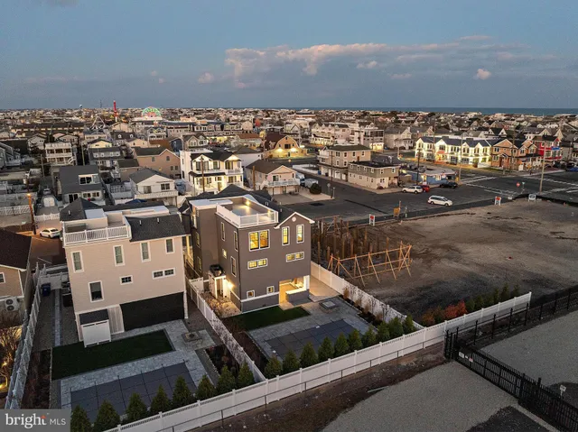 $3,395,000 | 322 3rd Street, Beach Haven, NJ 08008