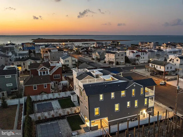 $3,395,000 | 322 3rd Street, Beach Haven, NJ 08008
