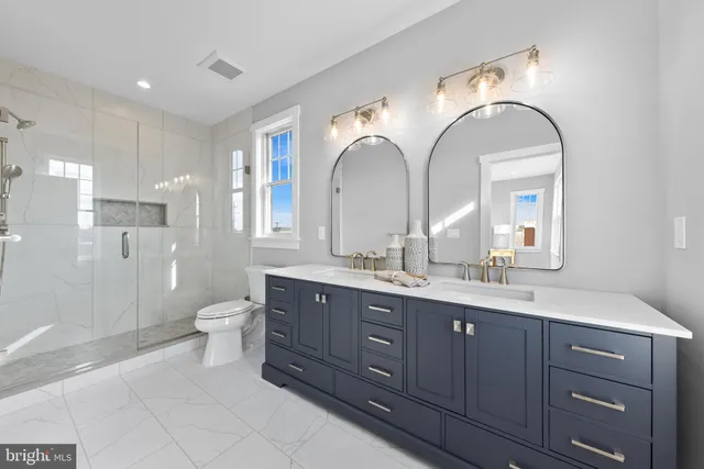 a view of a big room with closet area