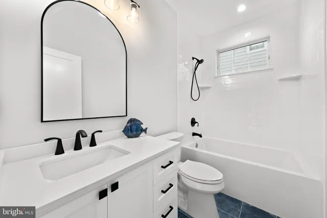 $3,395,000 | 322 3rd Street, Beach Haven, NJ 08008