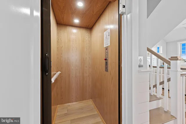 $3,395,000 | 322 3rd Street, Beach Haven, NJ 08008