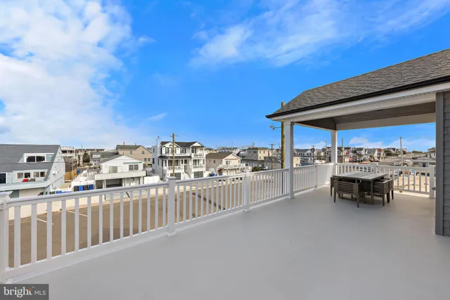 $3,395,000 | 322 3rd Street, Beach Haven, NJ 08008