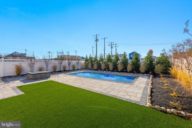 $3,395,000 | 322 3rd Street, Beach Haven, NJ 08008