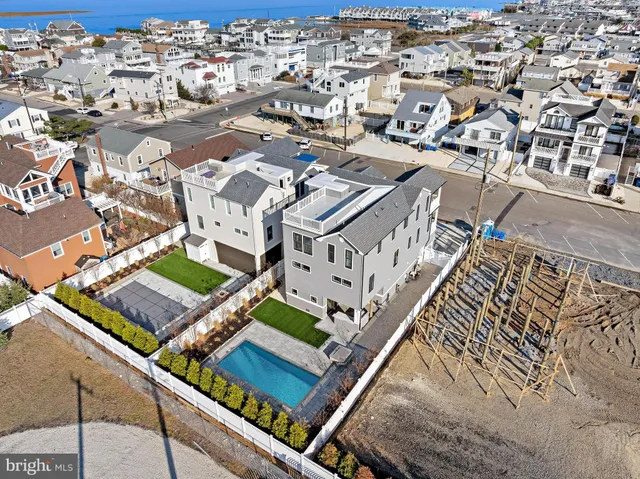 $3,395,000 | 322 3rd Street, Beach Haven, NJ 08008