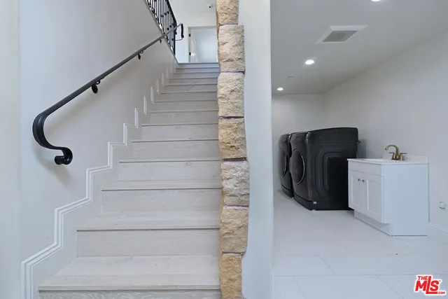 $7,750,000 | 33182-33174 Mulholland Highway, Malibu, CA 90265