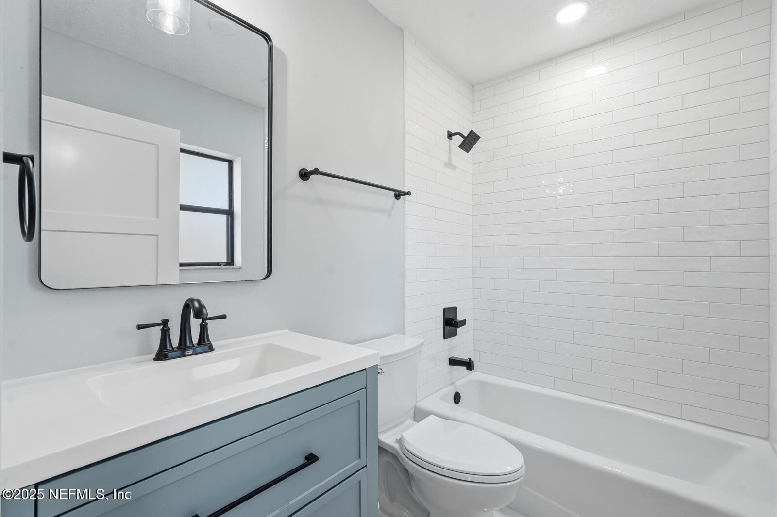341 Alabama Avenue Palatka, FL 32177 - Photo 32 of 47 a bathroom with a sink a toilet and shower