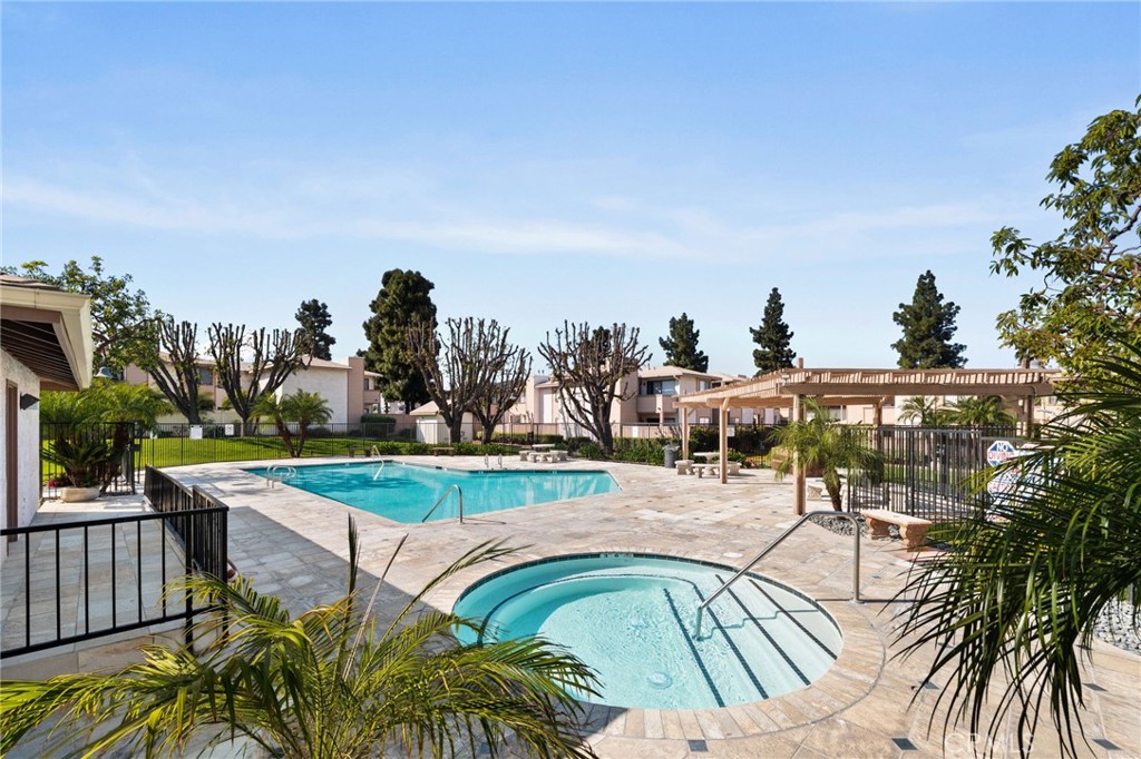 1329 Massachusetts Avenue, Unit 202 Riverside, CA 92507 - Photo 15 of 18