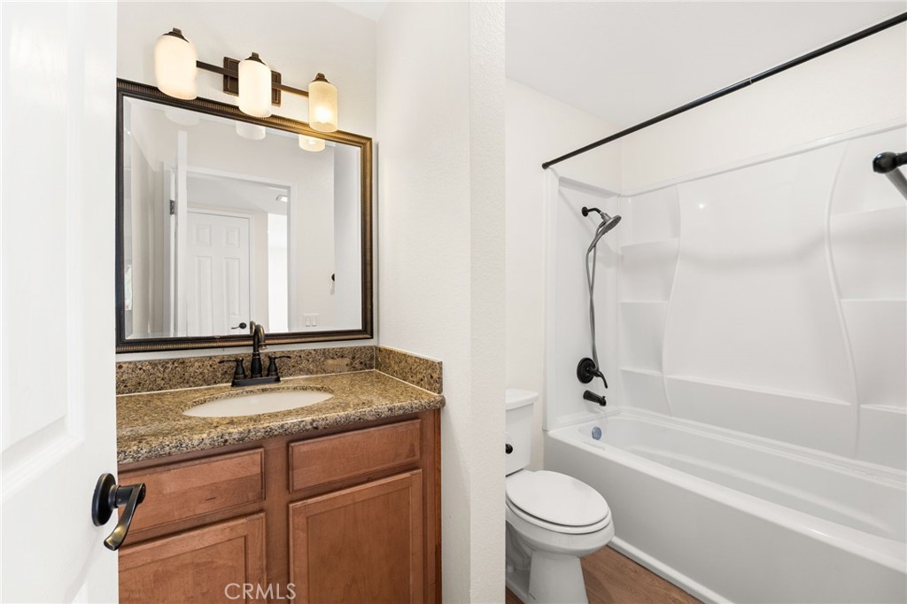 1329 Massachusetts Avenue, Unit 202 Riverside, CA 92507 - Photo 8 of 18