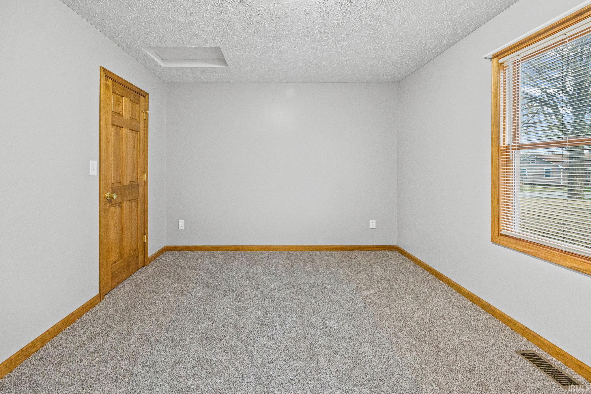 107 West 4th Street Reynolds, IN 47980 - Photo 18 of 33