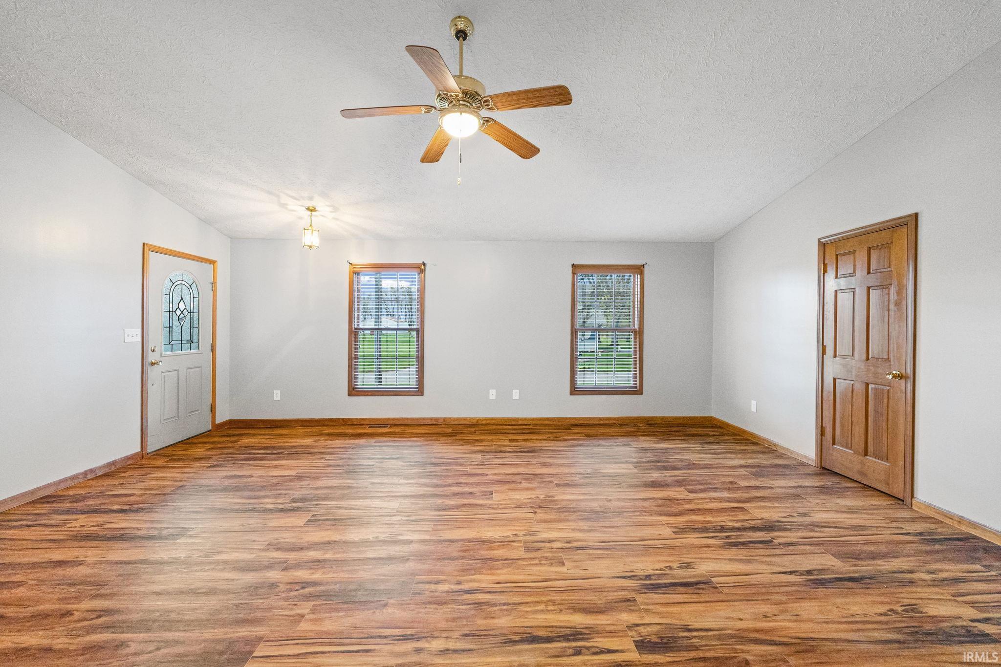107 West 4th Street Reynolds, IN 47980 - Photo 10 of 33
