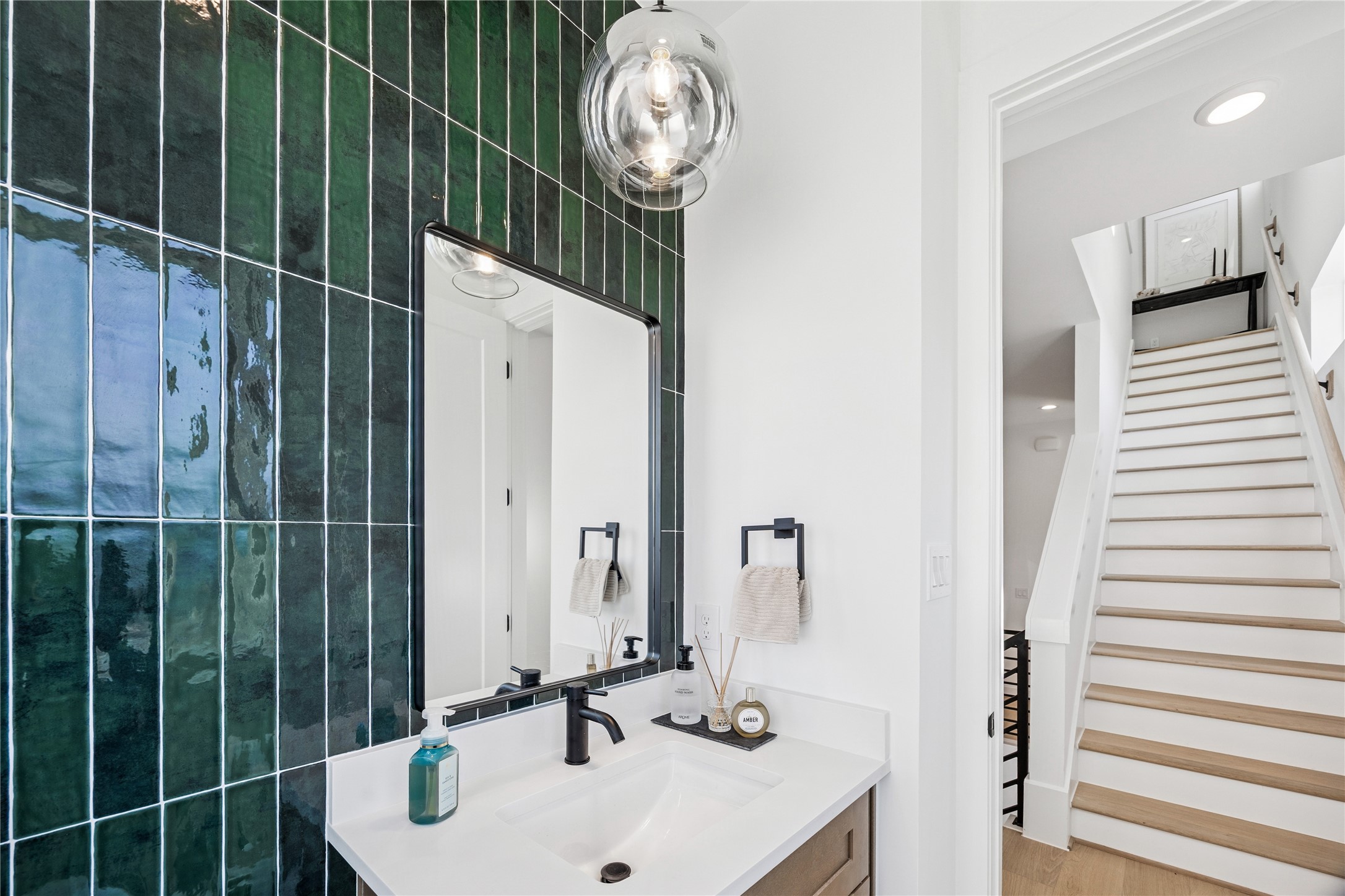 3008 Lamar Street Houston, TX 77003 - Photo 25 of 33 a bathroom with a sink a toilet and shower