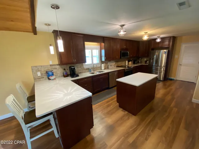 $3,200,000 | 7437 Highway 77, Southport, FL 32409