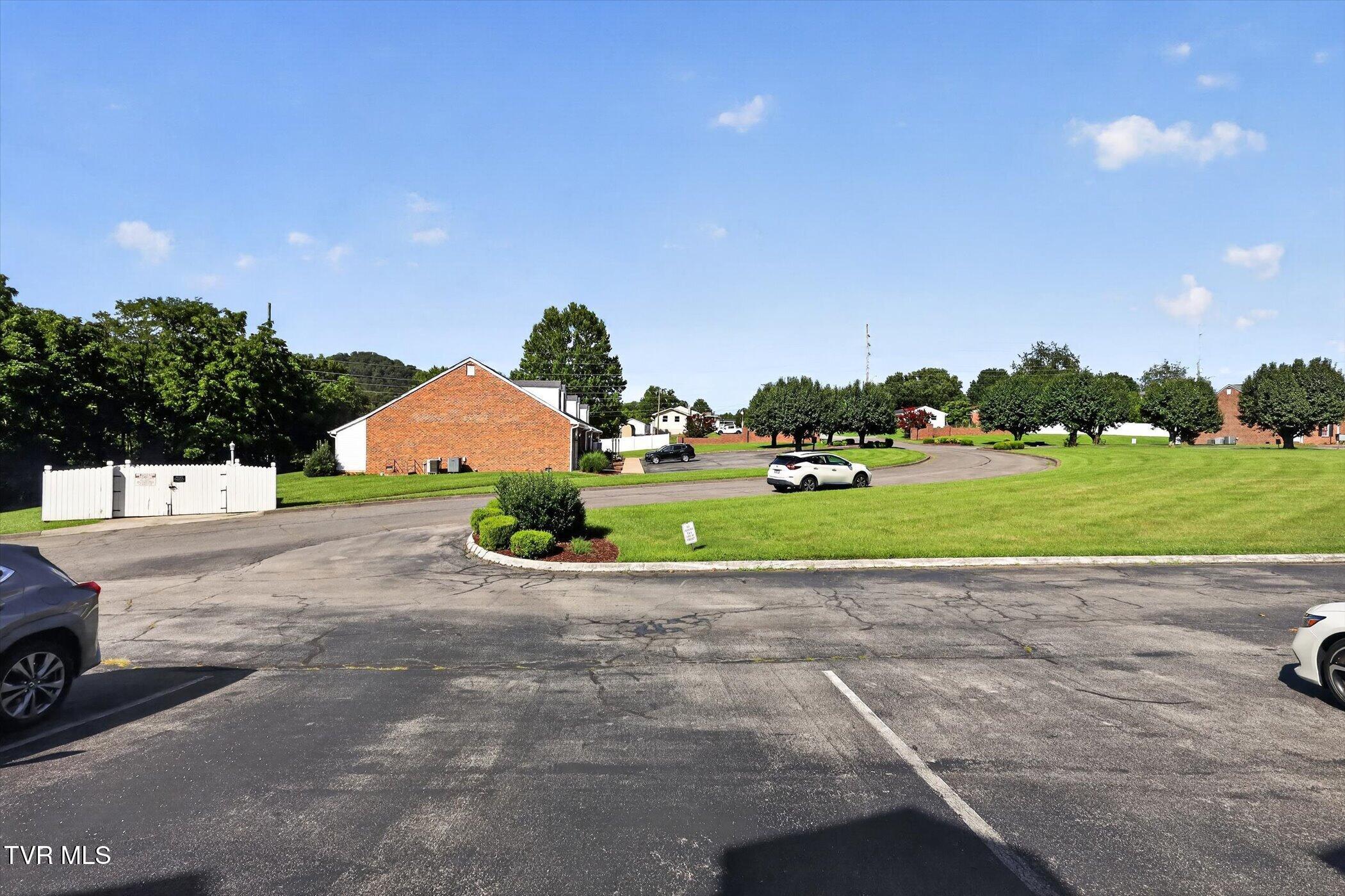 529 Hickory Road Bristol, TN 37620 - Photo 28 of 28 32-529-Hickory-Rd-WindowStill-Photograph