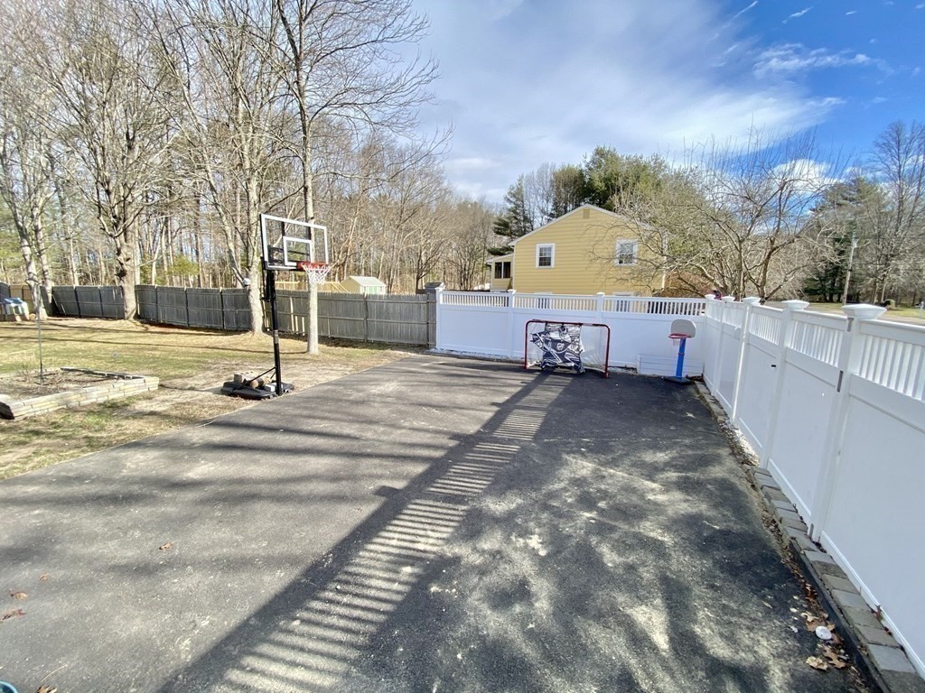 82 Dillingham Way Hanover, MA 02339 - Photo 30 of 38