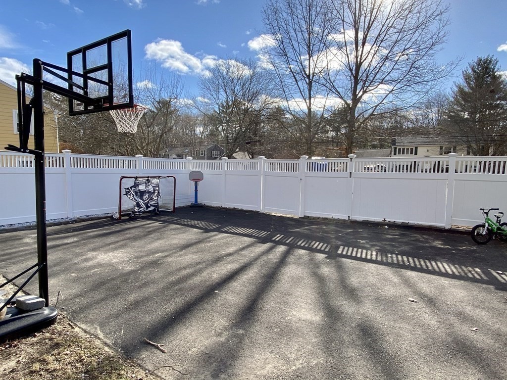 82 Dillingham Way Hanover, MA 02339 - Photo 31 of 38