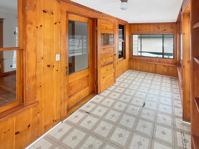 $139,500 | 127 2nd Street Northwest, Winnebago, MN 56098