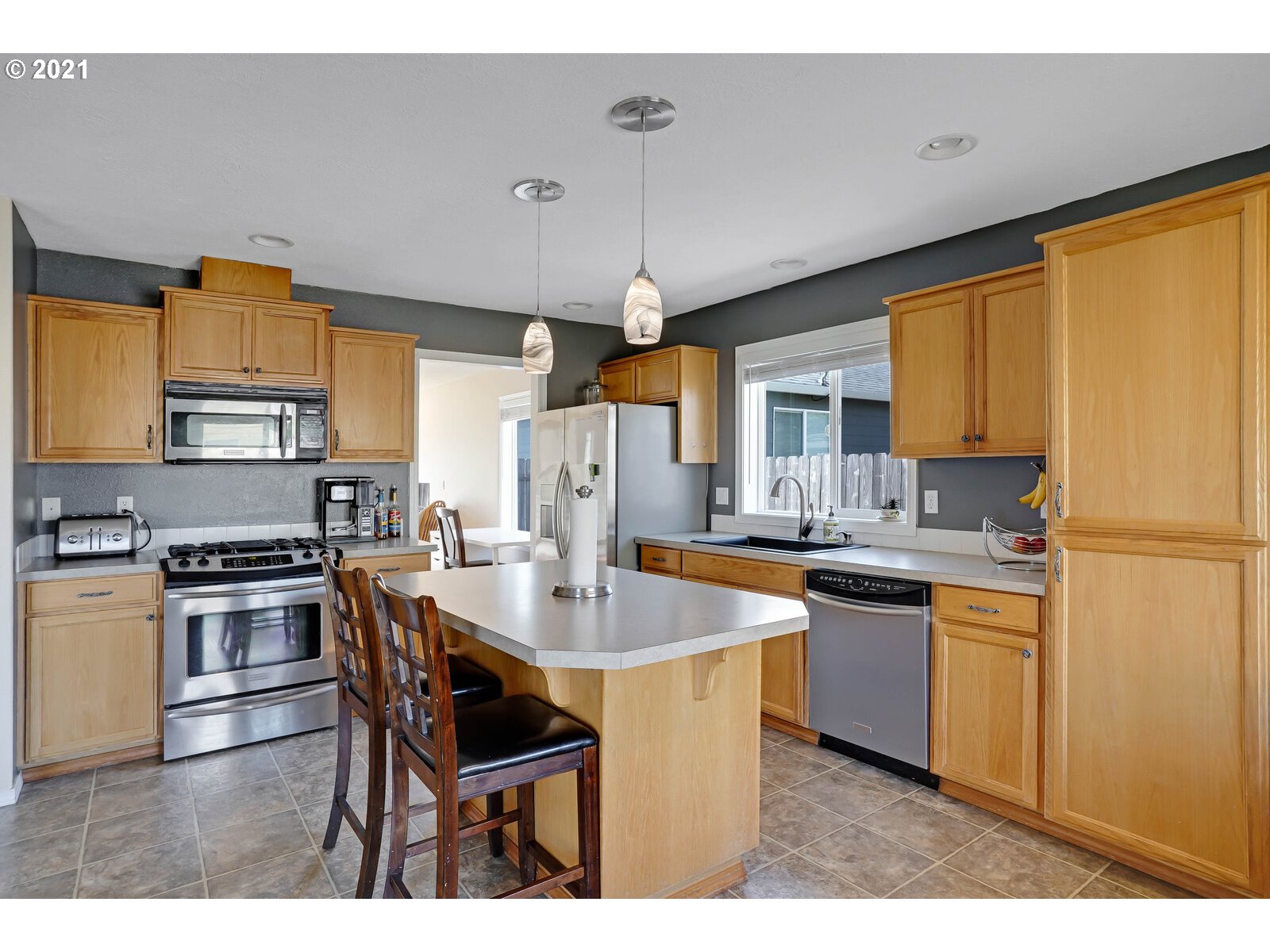 137 8th Street Jefferson, OR 97352 - Photo 18 of 32 Gallery Image 18
