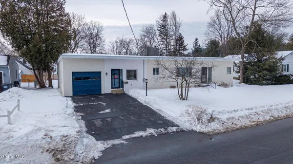 $399,900 | 15 Arbor Drive, Glens Falls, NY 12801