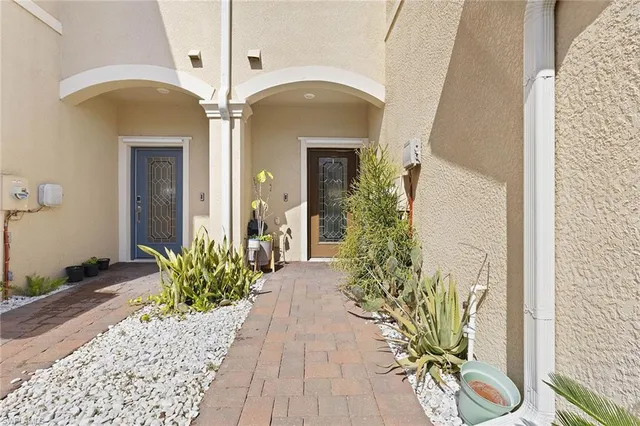 view of a entryway with flower pots